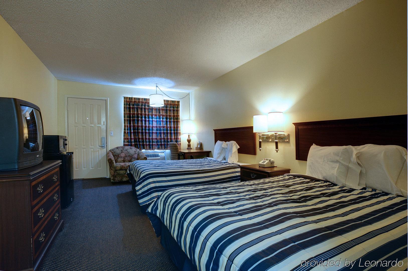 Americas Best Value Inn Comanche Chambre photo